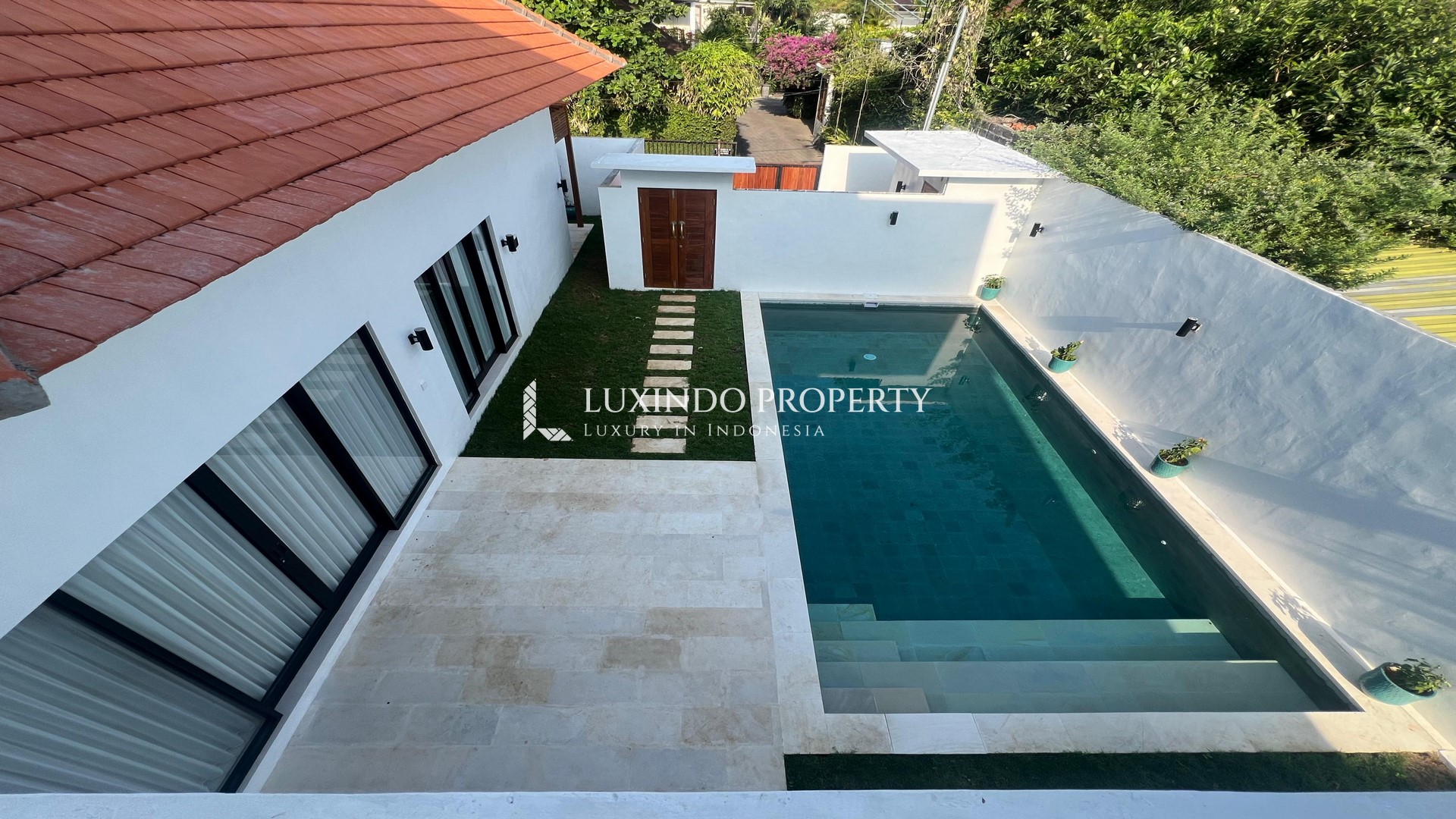 SANUR - CHARMING 3 BEDROOM VILLA IN SANUR BEACHSIDE (LHV859)